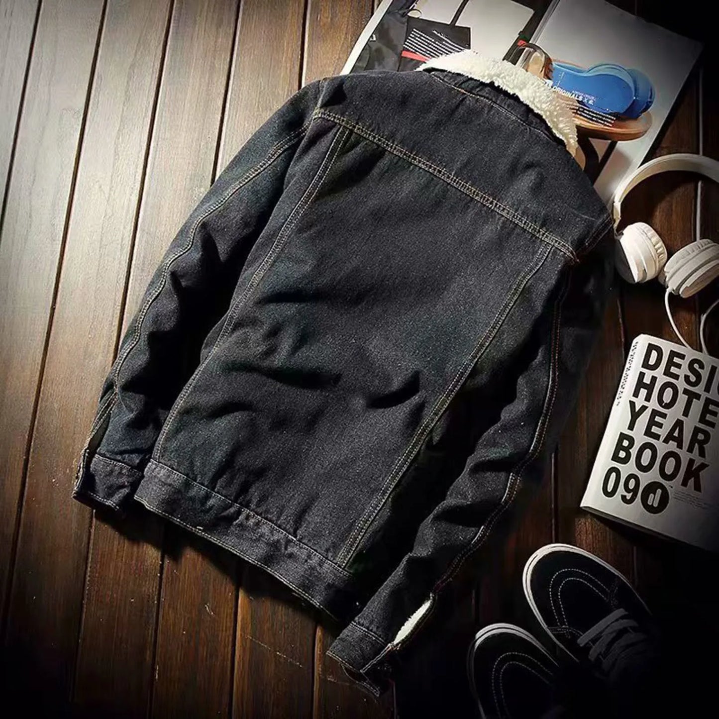 Autumn Men's Fleece Lined Denim Jackets Fashion Motorcycle Vintage Jean Jackets Men Slim Fit Casual Cotton Black Blue Coats