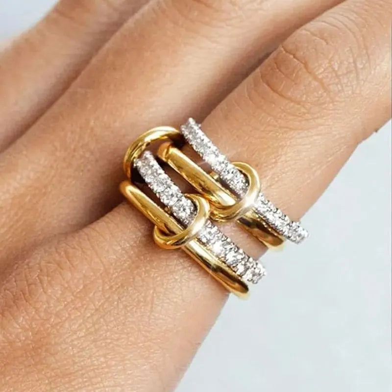 Une Niche bague de bijoux en cuivre bicolore à quatre anneaux, hypoallergénique, Style Ins, artefact empilable, adapté aux bijoux pour jeunes femmes
