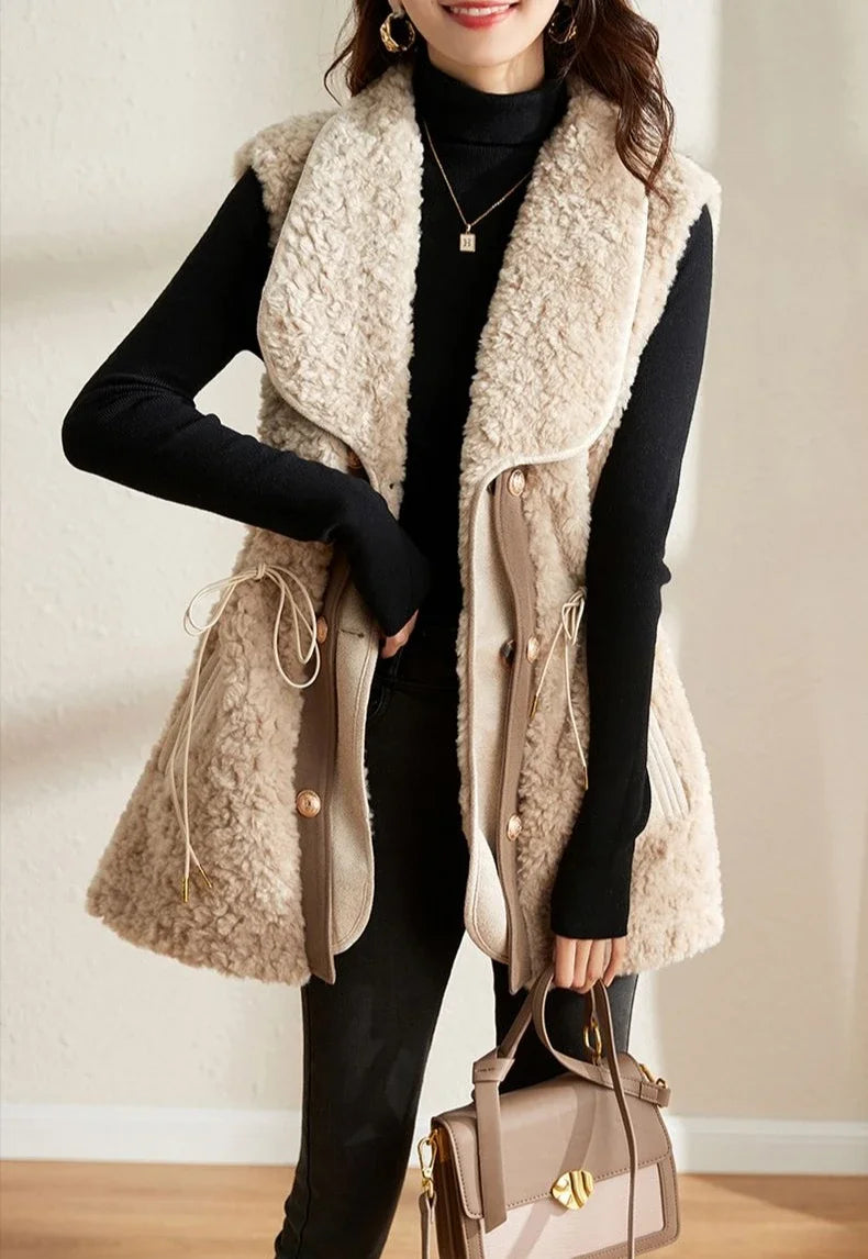 Gilets en peluche d'agneau pour femmes — automne, élégants, nouvelle collection