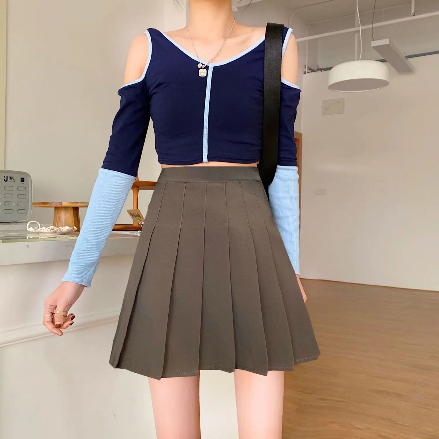 Mini jupe plissée avec short pour femmes, taille haute, ligne a, jupe patineuse, blanc, noir, rose, uniforme scolaire sportif, nouvelle mode, offre spéciale
