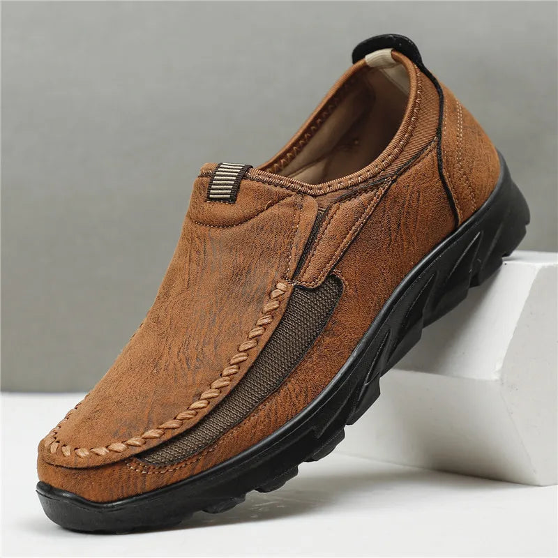Zapatos de cuero casuales para hombre, mocasines ligeros transpirables para caminar, zapatillas de moda sin cordones, cómodas, para conducir