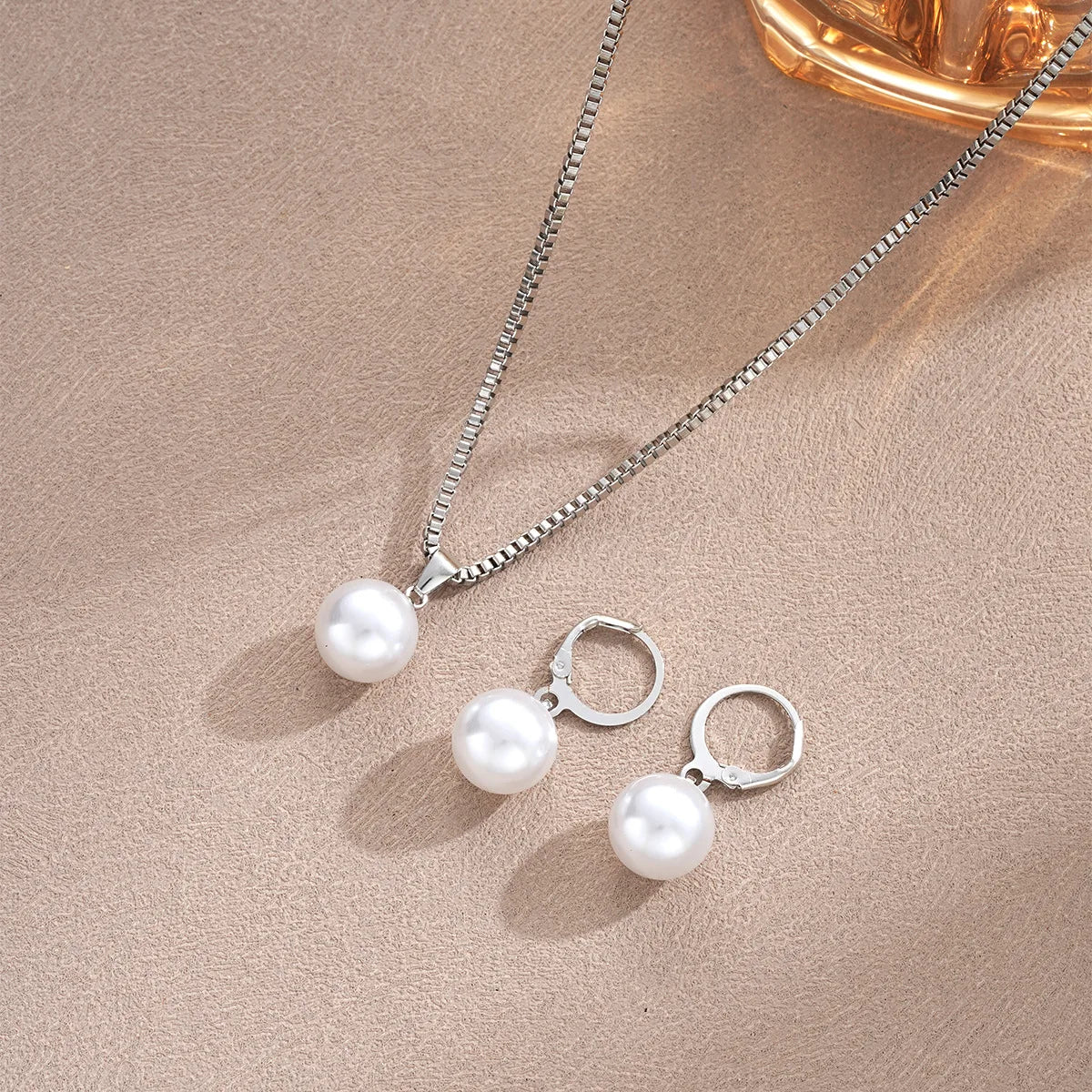 Women's Pearl Jewelry Set, Dangle Earrings, Pendant, Necklace, Simple, Delicate, Daily Wear, Party Accessories