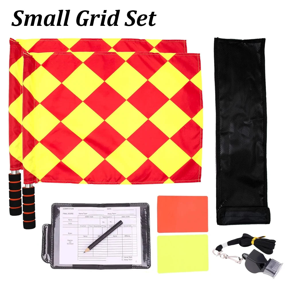 Kit Arbitre Football Complet — Drapeaux À Carreaux, Cartes Rouge & Jaune, Sifflet & Carnet