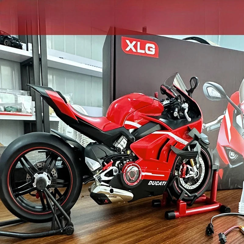 1:7 Diecast Spray Ducati Superleggera V4, Super Motorcycle Model Collection, Miniature Car, Ornament, Boyfriend Gift, Toy Vehicle