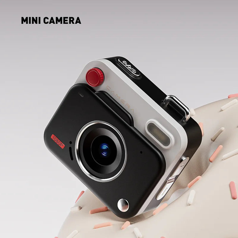 New Retro CCD Mini High Definition Digital Camera Pixel Student Campus Photography Recording Small Size Easy to Carry Camera