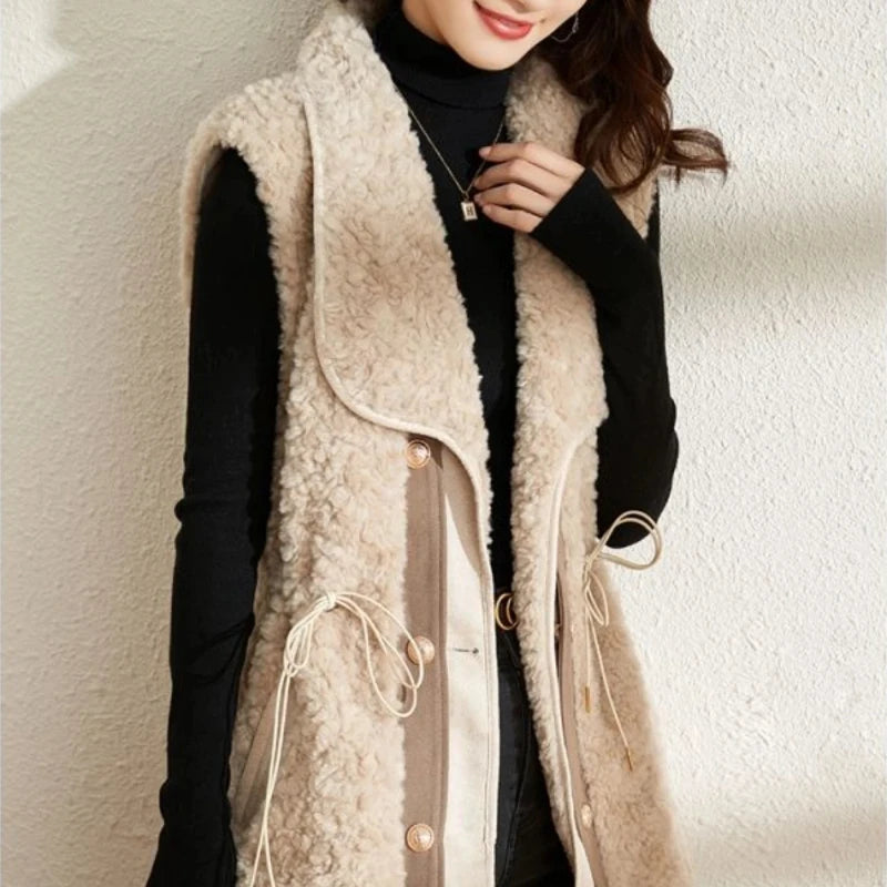 Gilets en peluche d'agneau pour femmes — automne, élégants, nouvelle collection