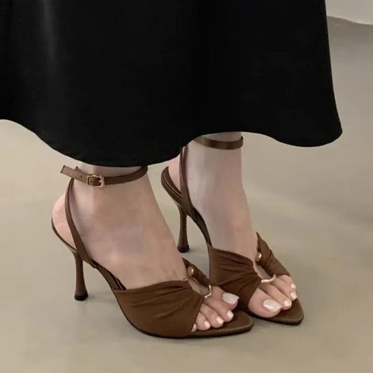 Sandalias de tacón súper alto para mujer, zapatos de tacón con punta puntiaguda, tacones de aguja elegantes, con tira trasera, para verano 2025