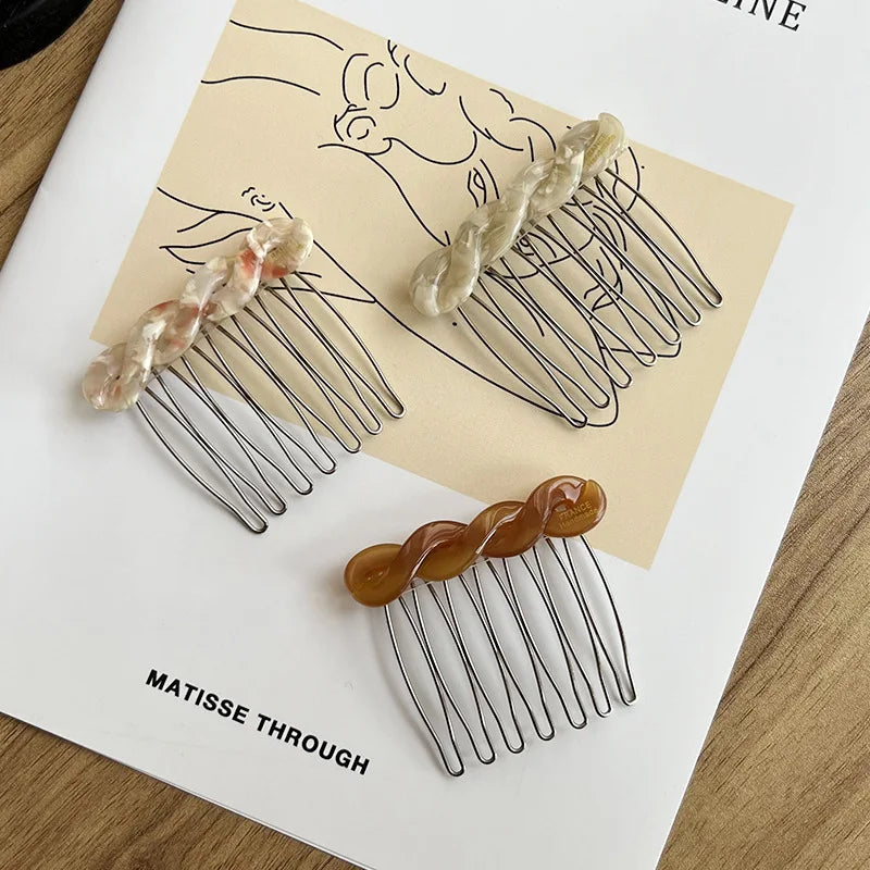 Peigne pince à cheveux torsadé mode — élégant, côté, épingle, fille, accessoires