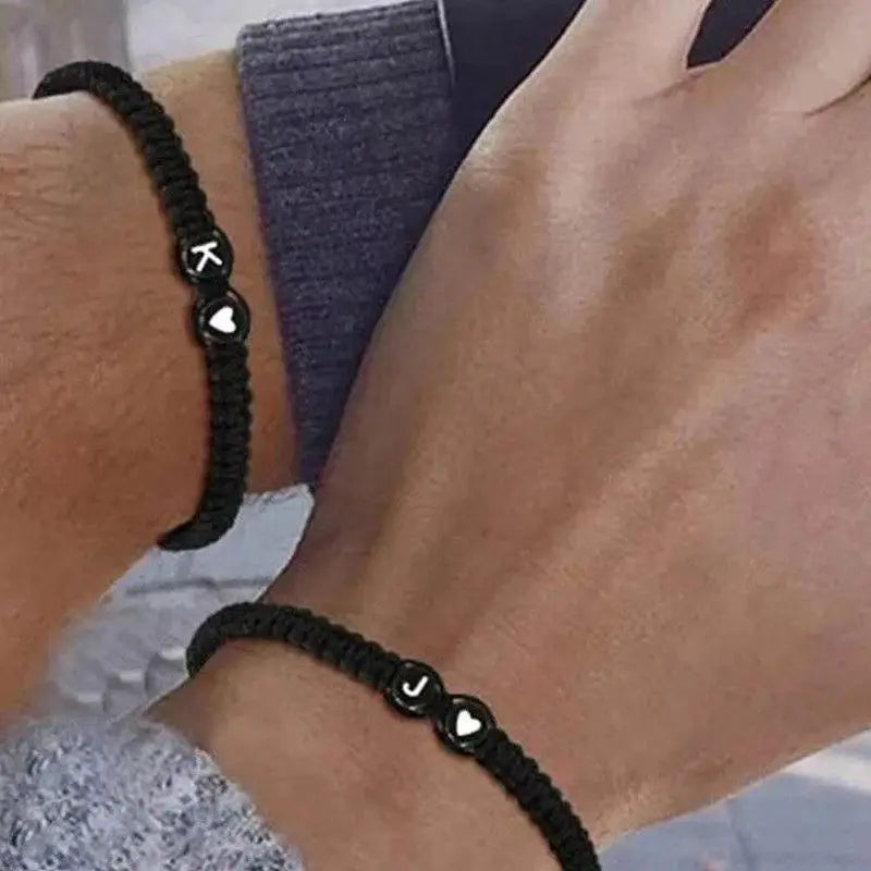 Pulseras de 26 letras iniciales en forma de corazón, hechas a mano, ajustables, de la A a la Z, trenzadas, para mujeres, hombres, amistad, joyería, regalos