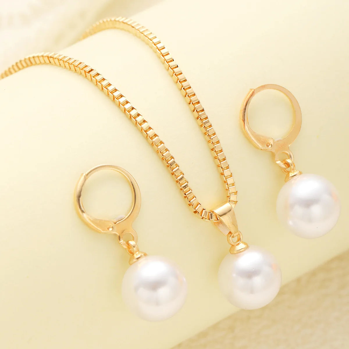 Women's Pearl Jewelry Set, Dangle Earrings, Pendant, Necklace, Simple, Delicate, Daily Wear, Party Accessories