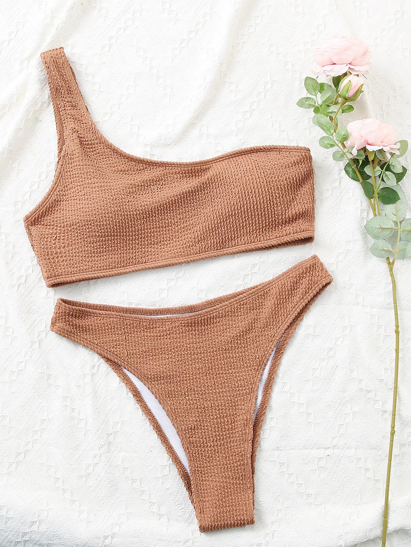 Une épaule Bikini texturé maillots de bain coupe haute maillot de bain solide maillot de bain femmes brésilien 2025 mode