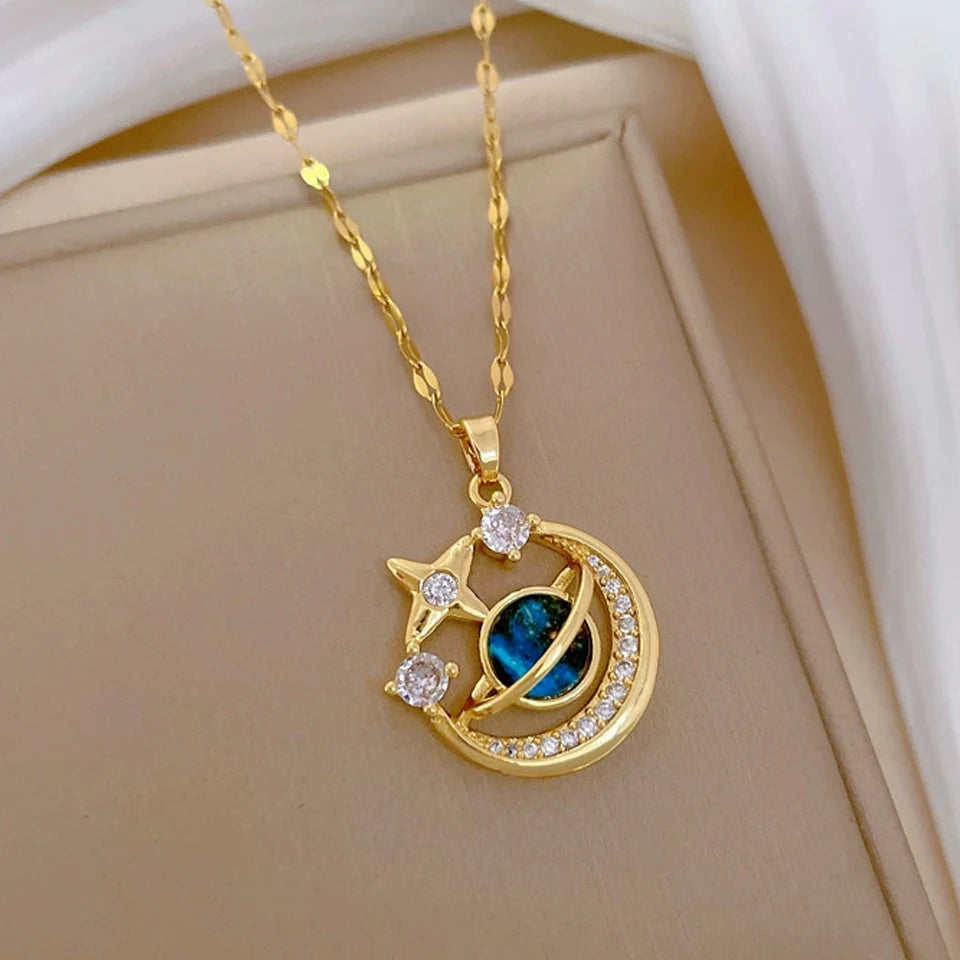 Collier pendentif astronome planète lune pour femme — acier au titane, document en or, bijoux cadeau