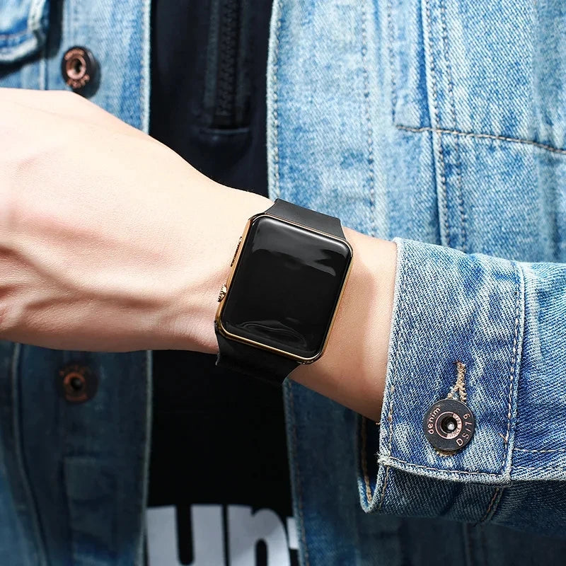 Montre Numérique Sport LED Silicone Noir — Mode Décontractée Homme Femme