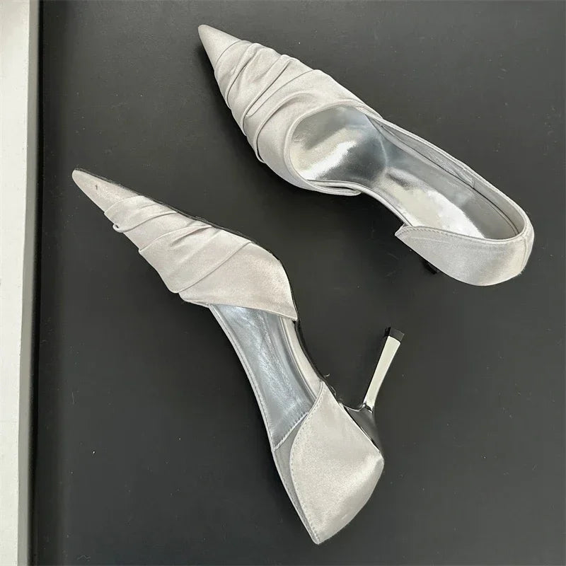 Pantoufles Élégantes en Satin Plisé Femme — Confort & Glamour