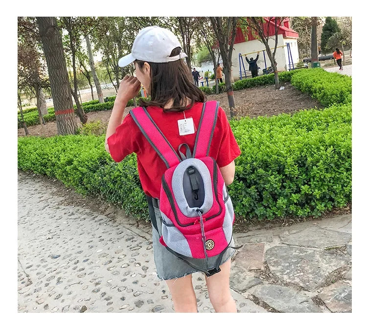 Nouveau chien animal de compagnie sac à dos transporteur sac de voyage avant Pack respirant réglable avec bandes réfléchissantes de sécurité pour la randonnée en plein air chats