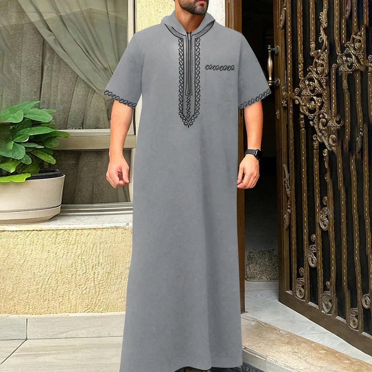 Thobe pour hommes marocain, manches longues style ethnique brodé col montant conception de fermeture éclair hommes musulmans à la mode Abaya fest arabe