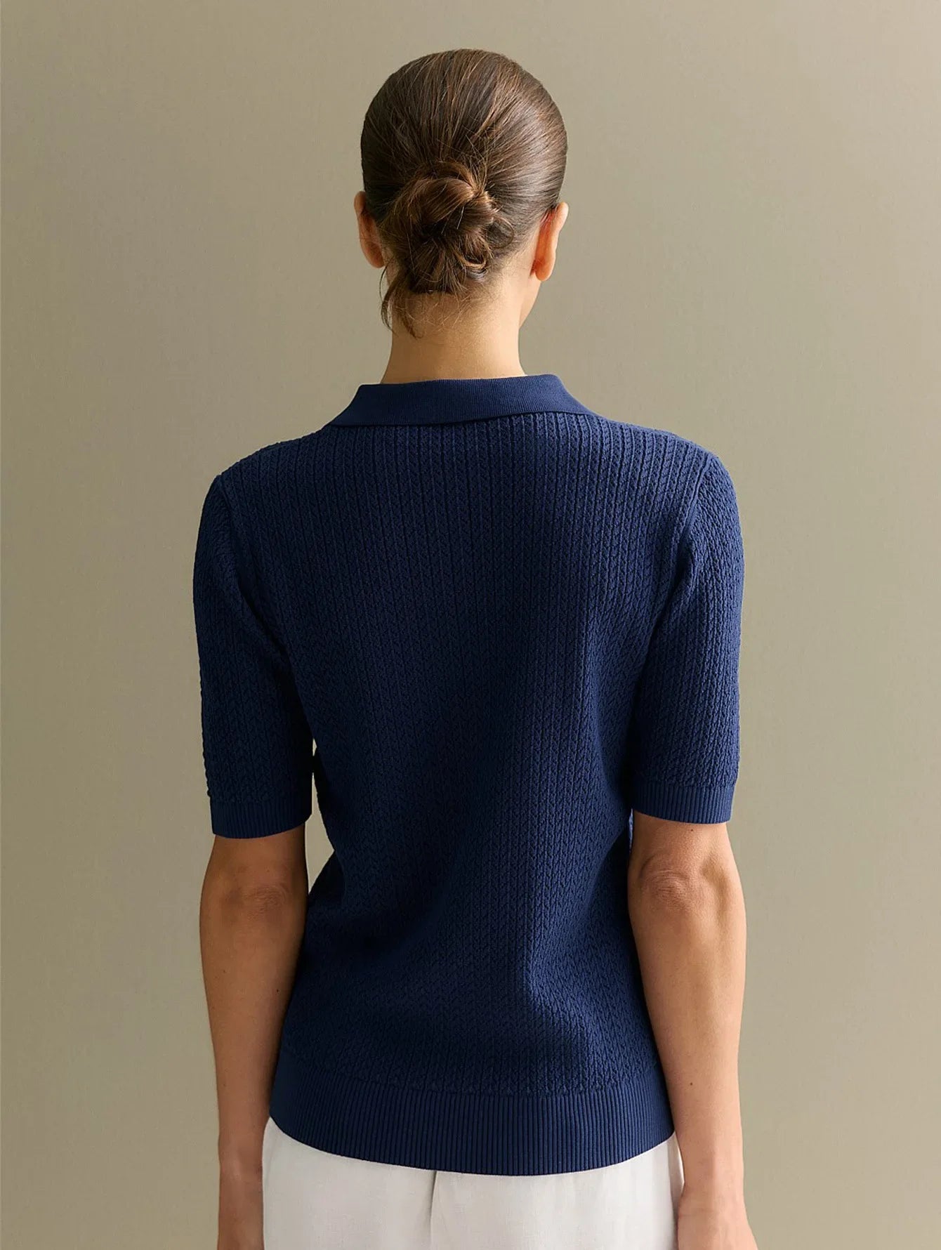 T-shirt femme en maille ajourée 2026 — manches courtes, décontracté, col à revers, tendance, uni
