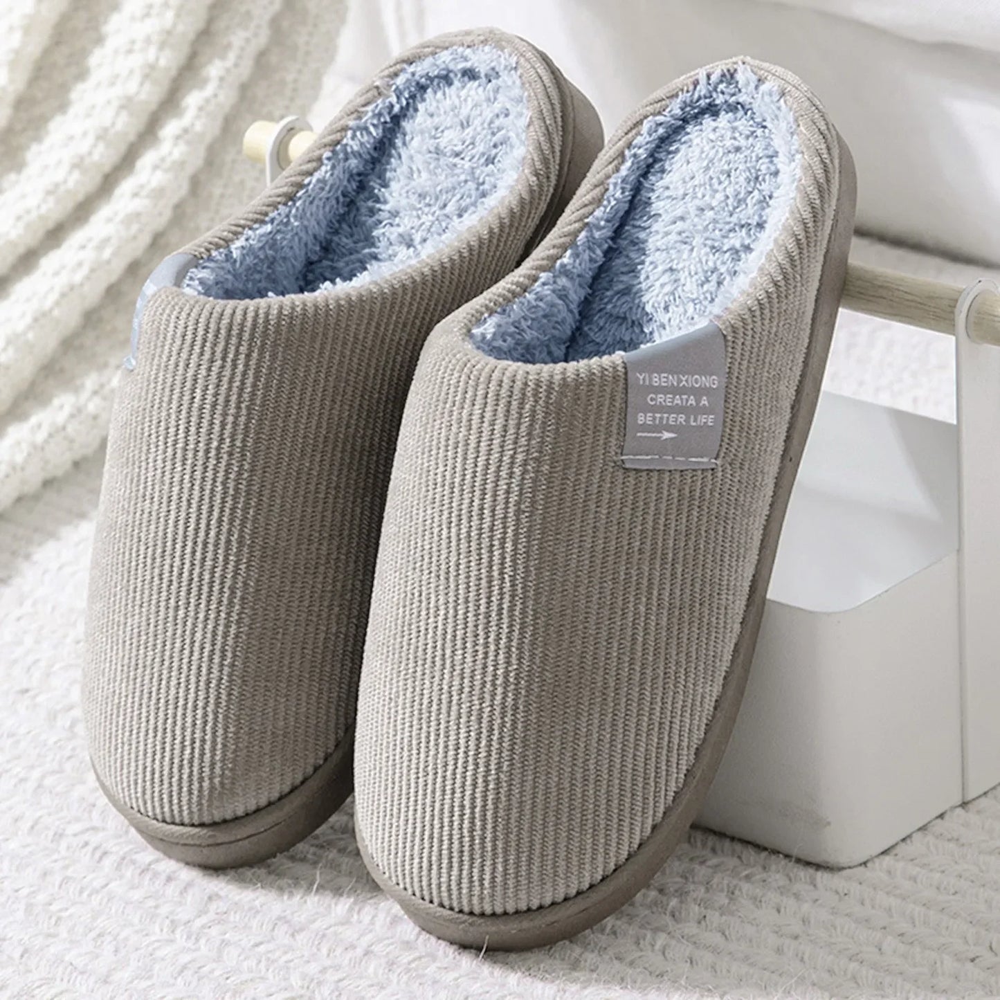 Pantoufles de Maison en Peluche Thermiques — Fond Épais, Antidérapantes, Intérieur Hiver, Unisexe