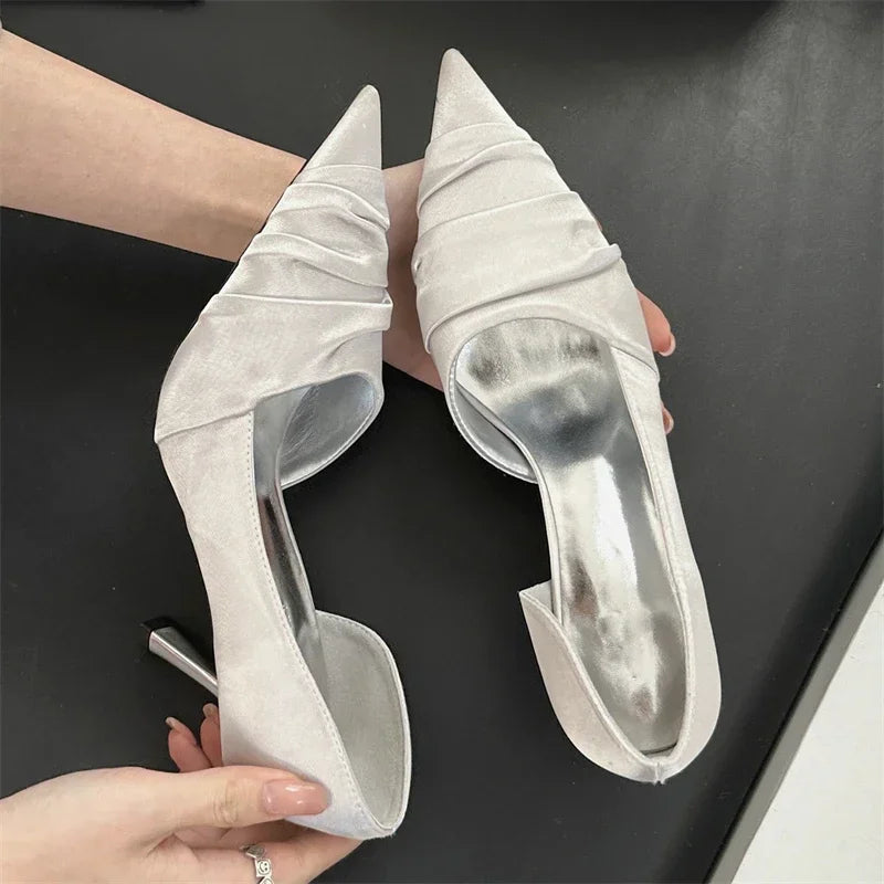 Pantoufles Élégantes en Satin Plisé Femme — Confort & Glamour