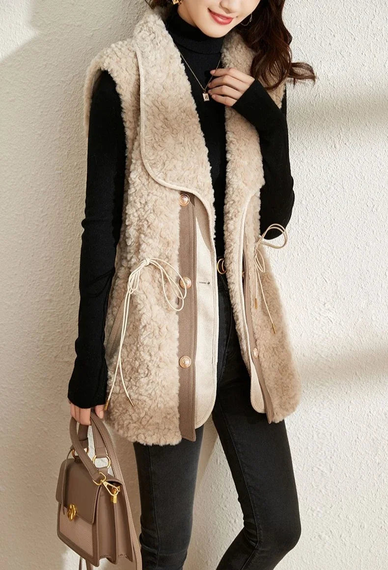 Gilets en peluche d'agneau pour femmes — automne, élégants, nouvelle collection