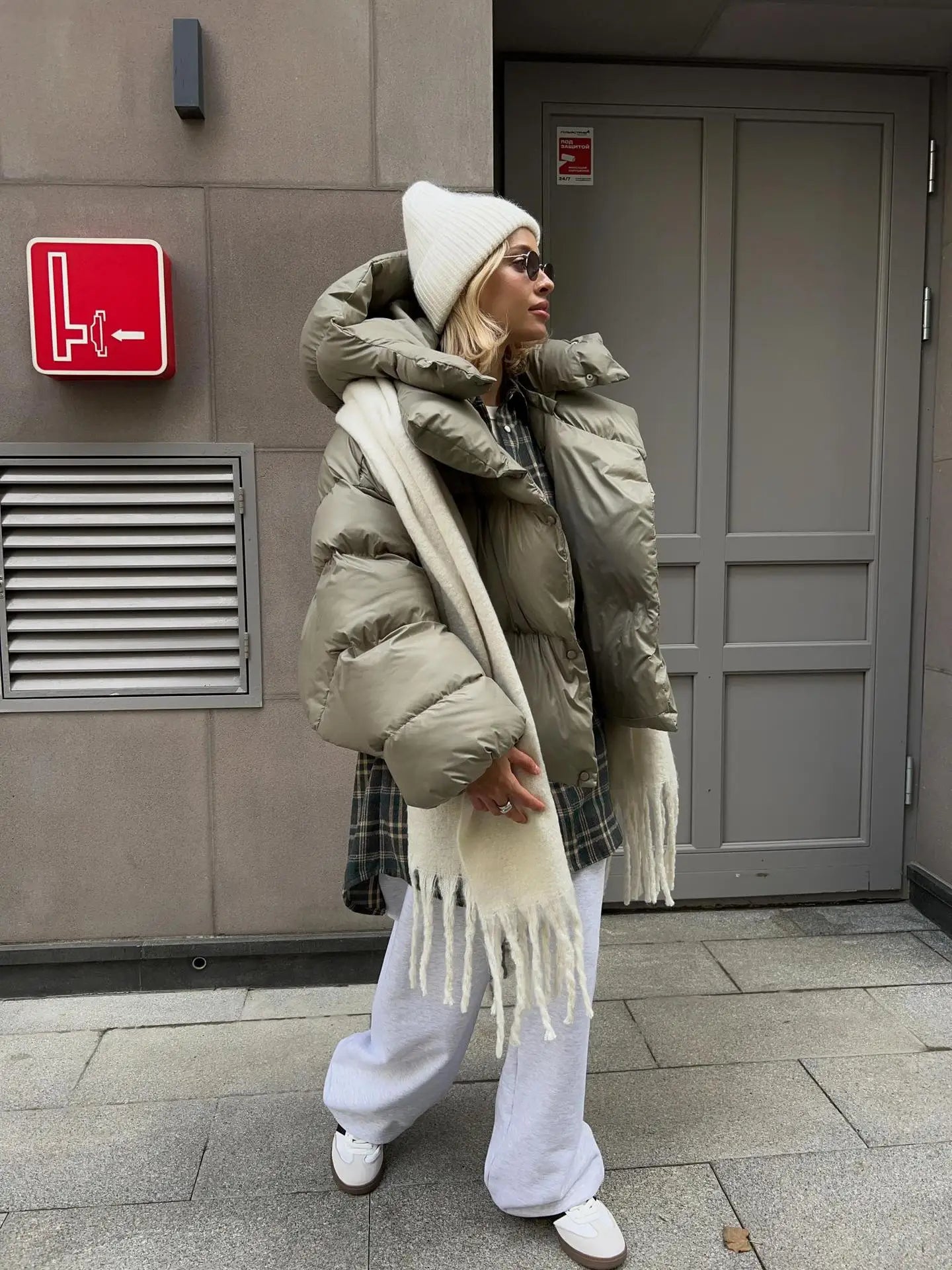 Femmes automne hiver manteau chaud épais Parkas à manches longues Parkas femme rue mode sweats à capuche femme coton rembourré veste 2025