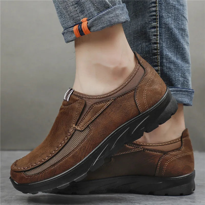 Zapatos de cuero casuales para hombre, mocasines ligeros transpirables para caminar, zapatillas de moda sin cordones, cómodas, para conducir