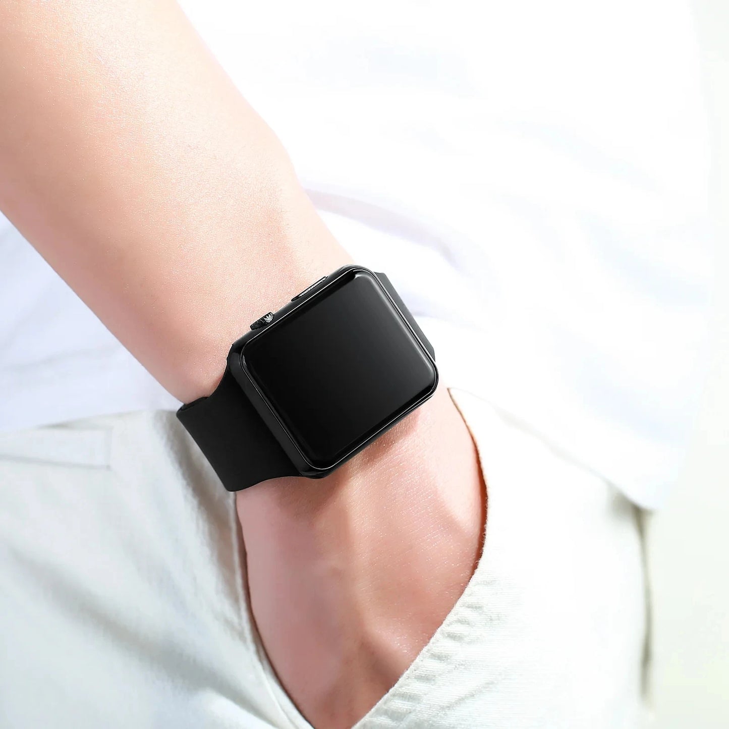 Montre Numérique Sport LED Silicone Noir — Mode Décontractée Homme Femme