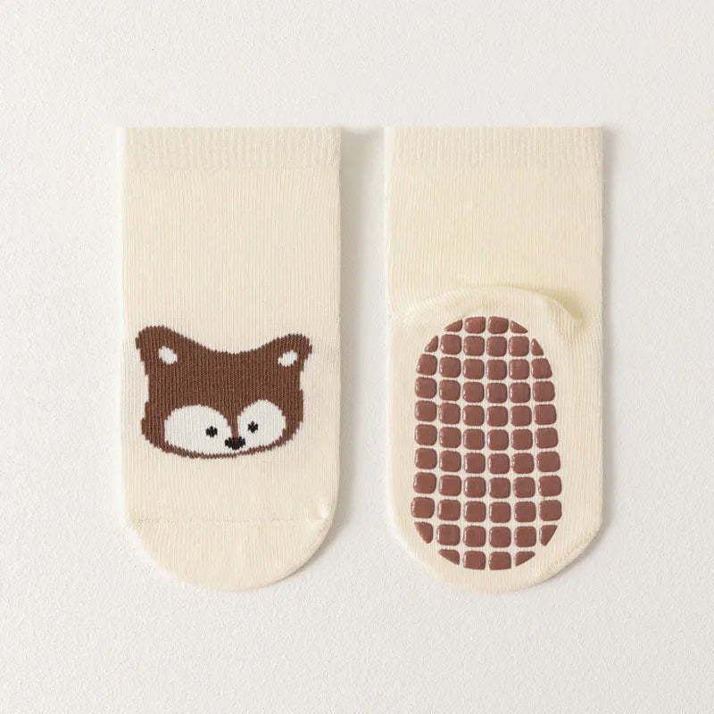 6 paires de chaussettes antidérapantes pour enfants, chaussettes de sol confortables à motif de renard et d'ours de dessin animé mignon pour garçons et filles