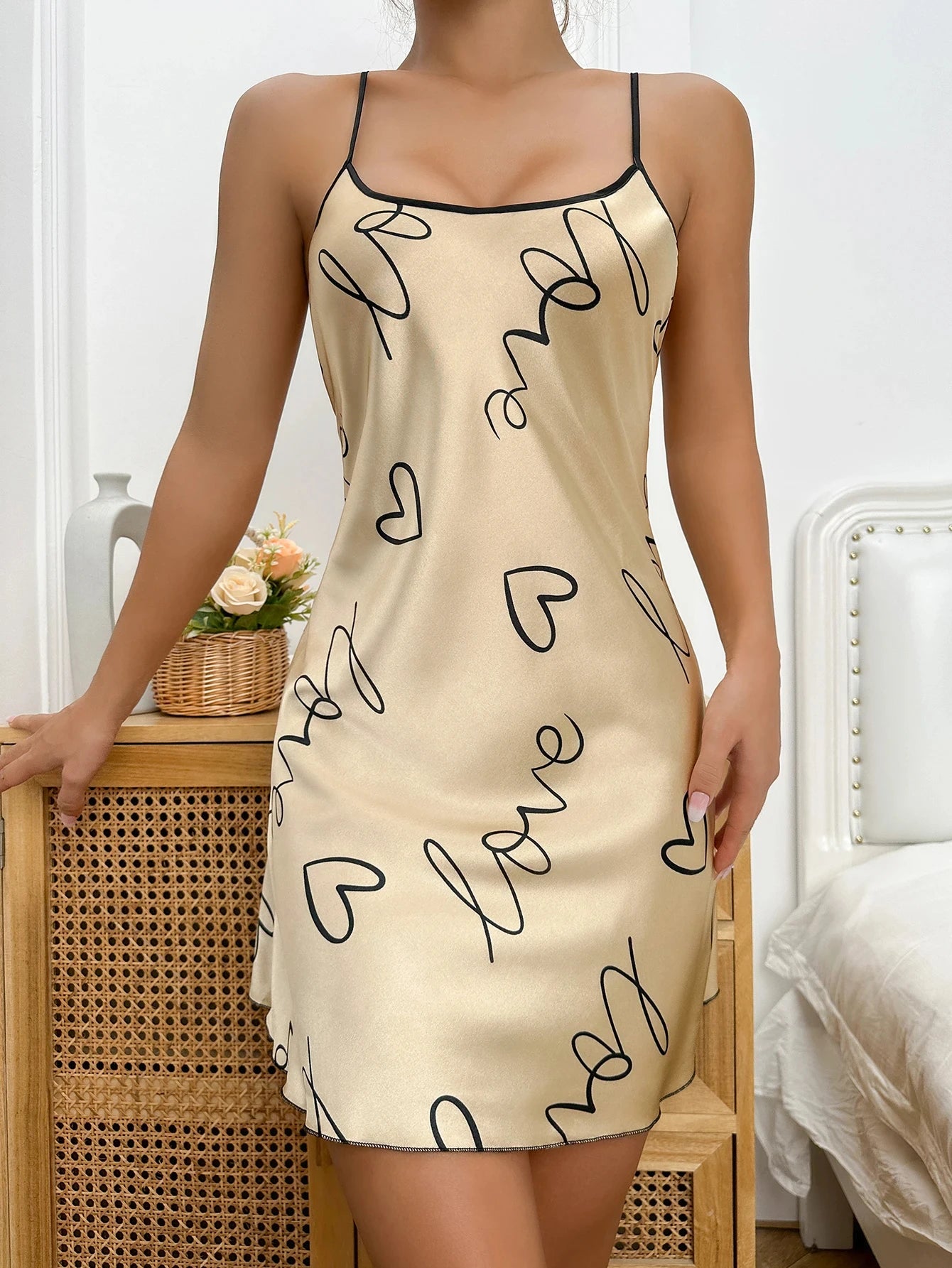 Heart Letter Print Casual Nightdress Round Neck Spaghetti Strap Nightgown Women Sleepwear Robes