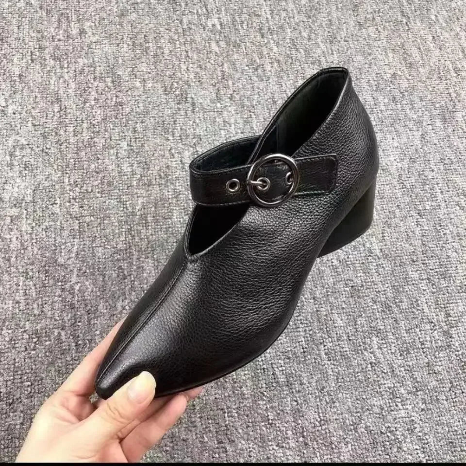 Zapatos de mujer de punta fina y tacón grueso, zapatos retro con hebilla, negros, de tacón alto, nueva colección 2024