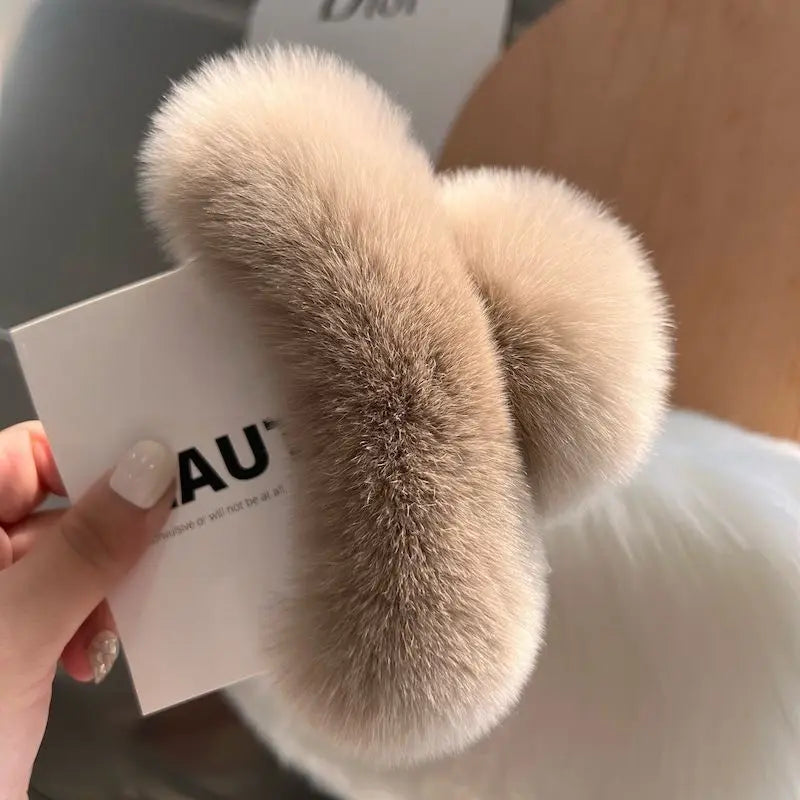 Grande pince en peluche avec une sensation haut de gamme, pince à cheveux poilue d'automne et d'hiver, tempérament féminin et coiffure, 1/2 pièces