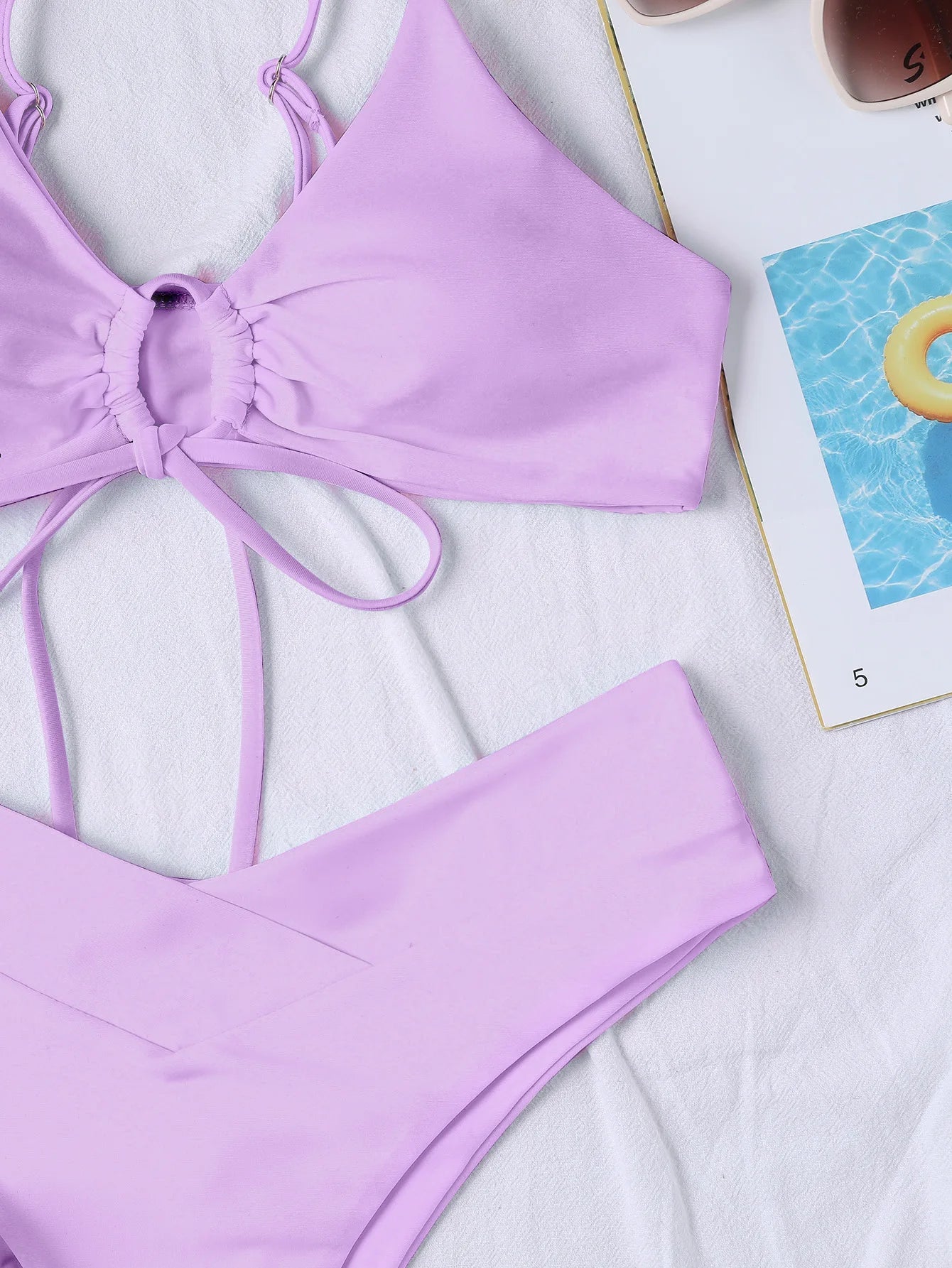 Nouveau ensemble de Bikini à haute élasticité pour 2025 été deux pièces couleur unie à lacets Sexy femmes maillot de bain plage maillot de bain maillots de bain