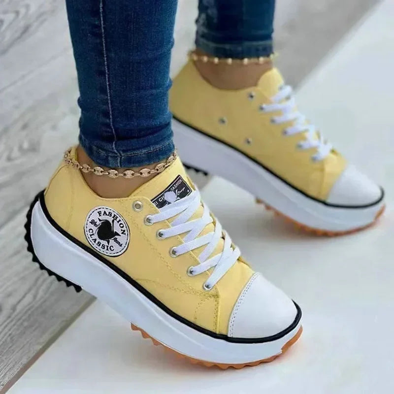 Baskets Toile Femme 2025 — Chaussures Décontractées Plates à Lacets