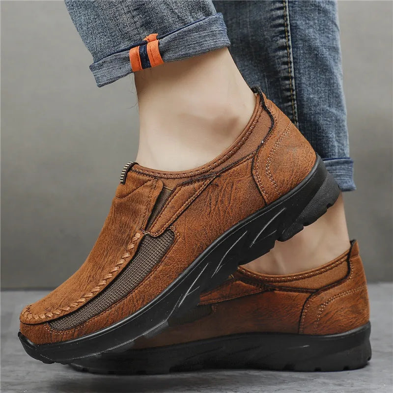 Zapatos de cuero casuales para hombre, mocasines ligeros transpirables para caminar, zapatillas de moda sin cordones, cómodas, para conducir