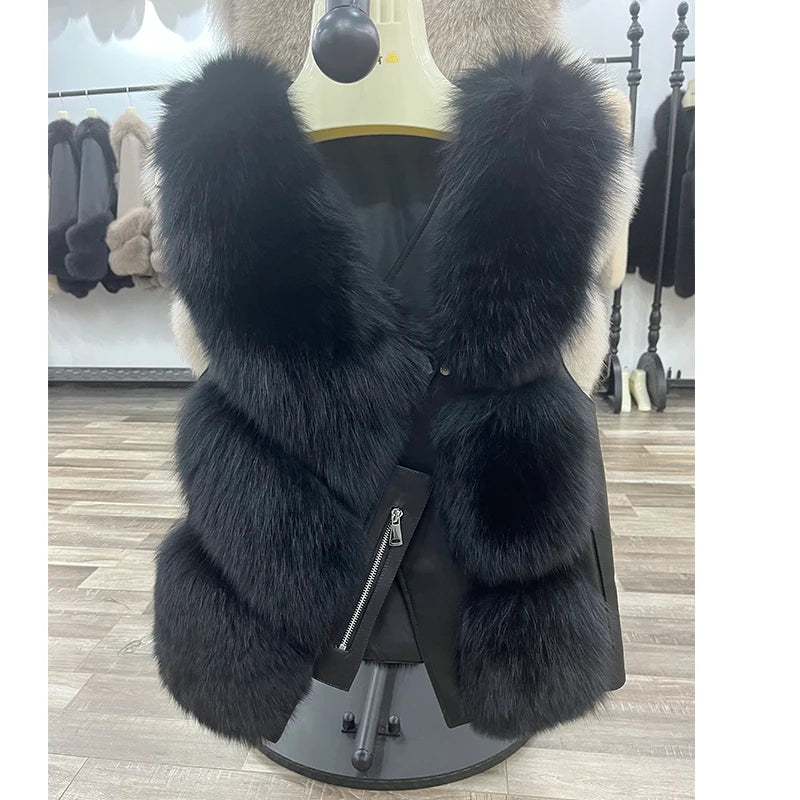 Gilet en fourrure de renard véritable pour femmes — fourrure naturelle, cuir, fermeture éclair, automne/hiver 2024