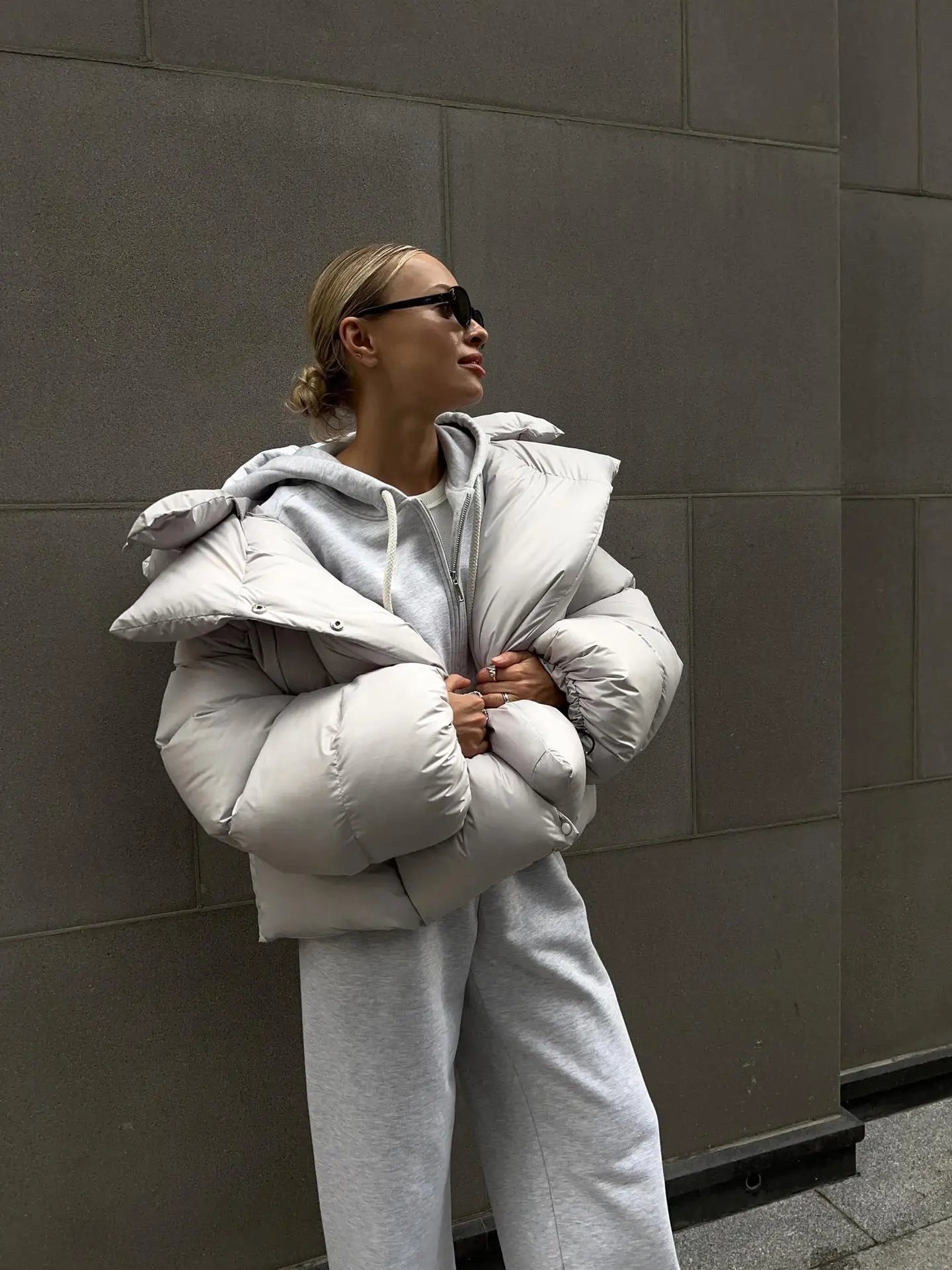 Femmes automne hiver manteau chaud épais Parkas à manches longues Parkas femme rue mode sweats à capuche femme coton rembourré veste 2025