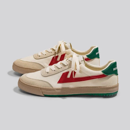 Chaussures Plates Légères & Respirantes 2025 — Confort Quotidien